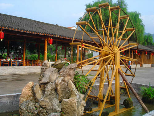 B線：張家界、天子山、寶峰湖（黃龍洞）休閑三日游